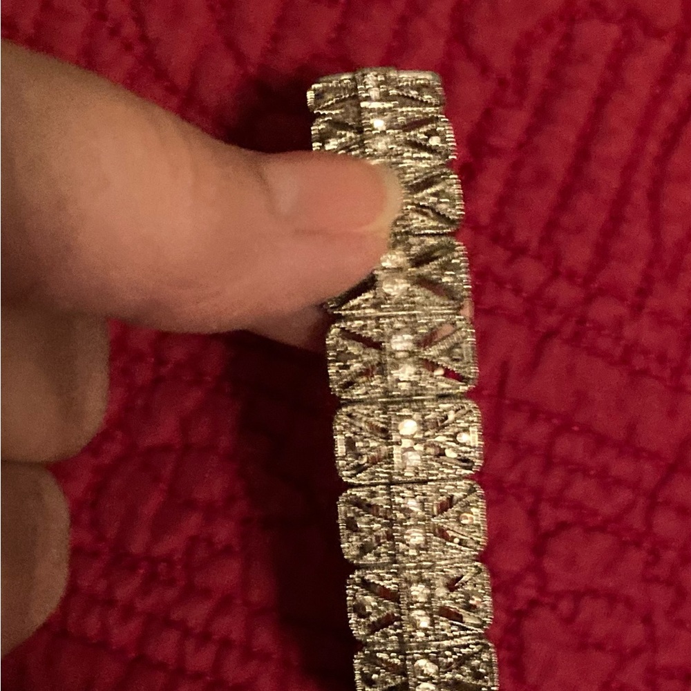 Silver elastic cocktail bracelet